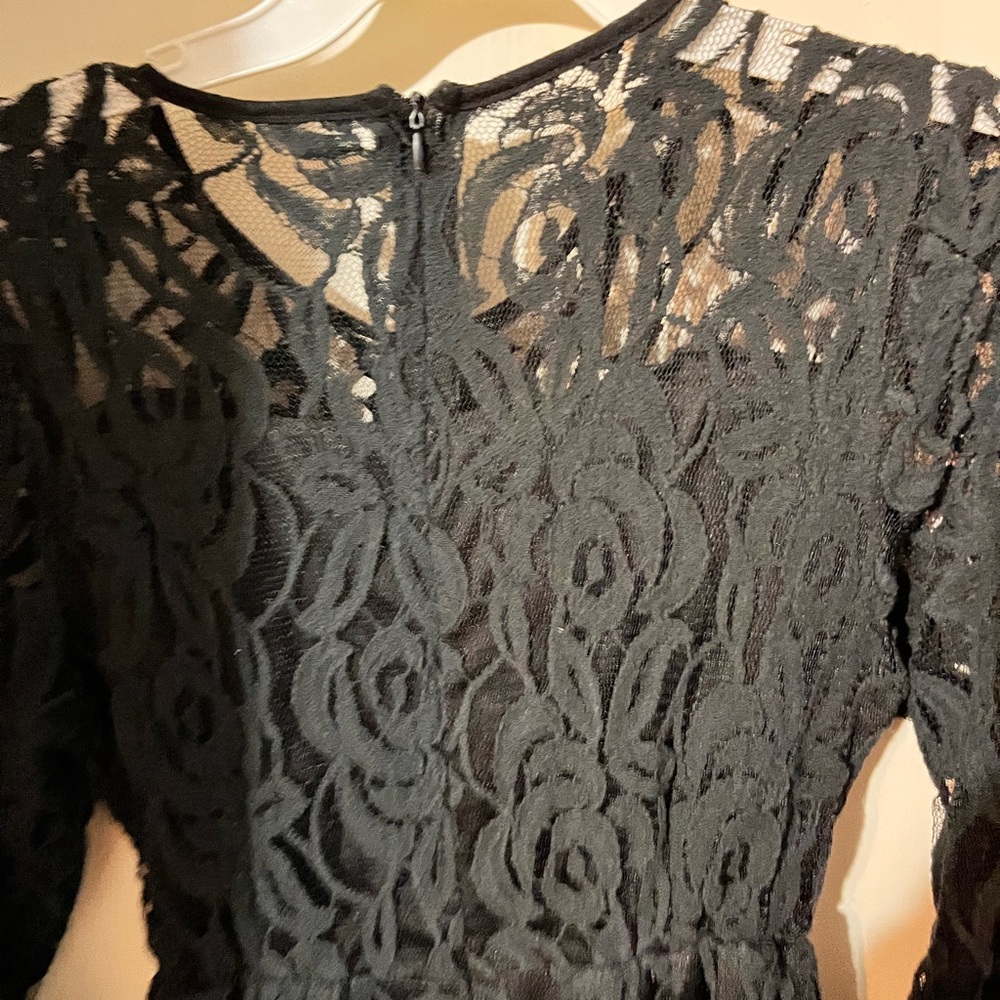 Black laced romper with long sleeve, shorts great condition spring summer - Picture 1 of 10